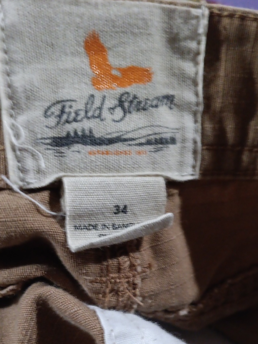 Field & Stream Tan Cargo Shorts with Multi-Pocket Design - Picture 5 of 6